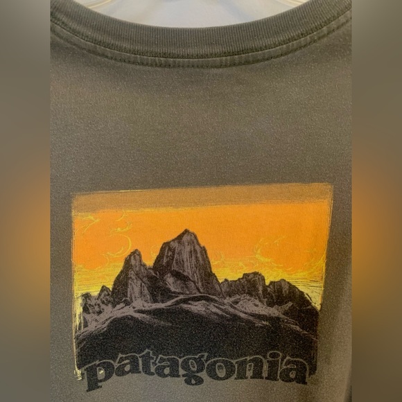 Patagonia Other - Vintage Patagonia long sleeve Army Olive Green long sleeve T-shirt Men’s Medium